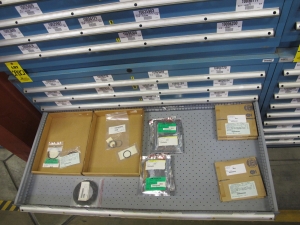 LISTA HEAVY DUTY 9-DRAWER PARTS CABINET W/ CONTENTS (W-50) LOADING & HANDLING FEE $25-